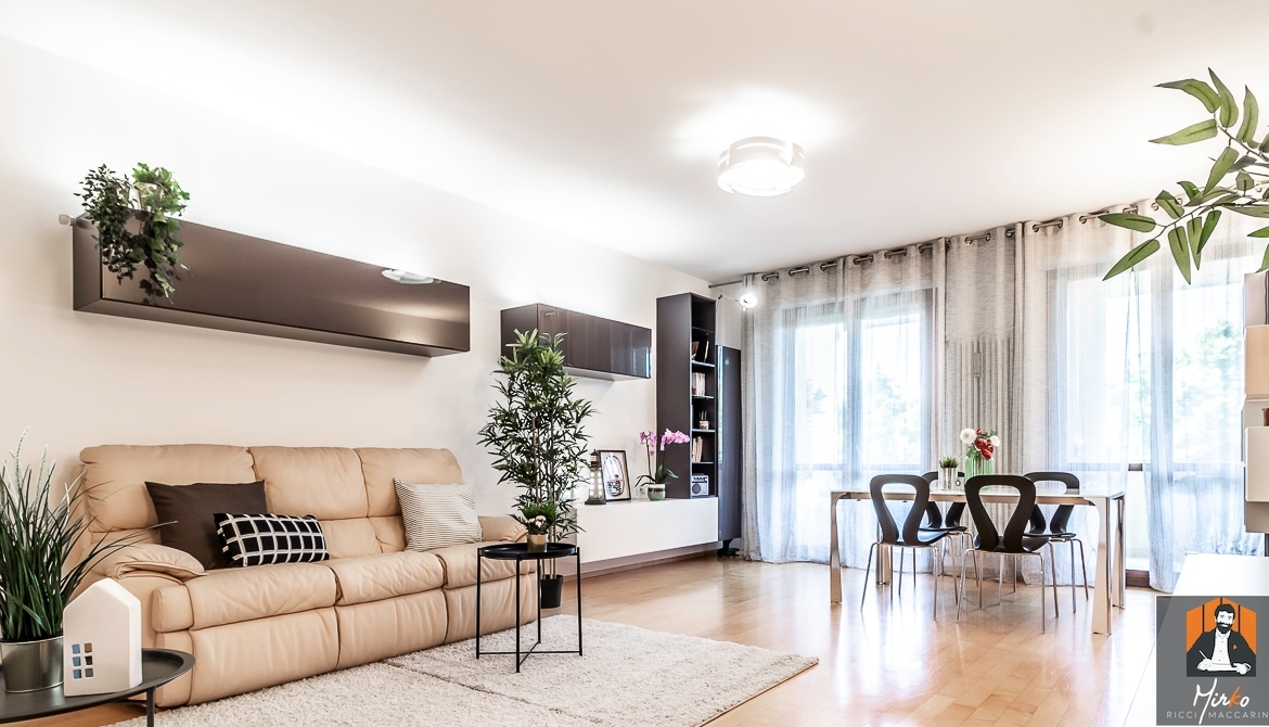 APPARTAMENTO, 2 TERRAZZE, 2 BAGNI E GARAGE DOPPIO