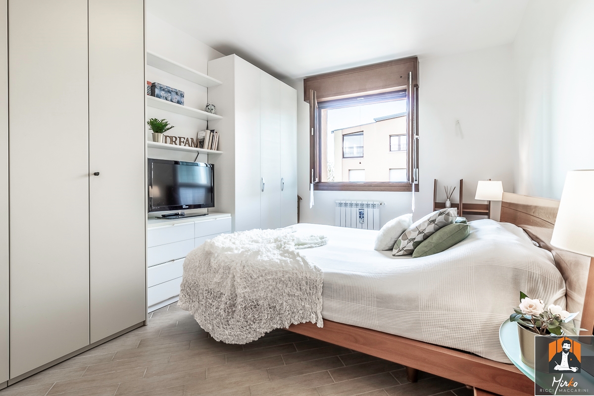 APPARTAMENTO CON 2 AMPIE CAMERE, 2 BAGNI E GARAGE