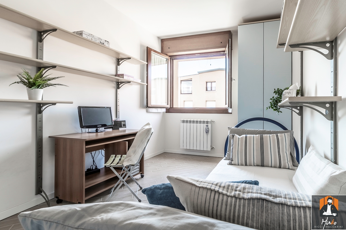 APPARTAMENTO CON 2 AMPIE CAMERE, 2 BAGNI E GARAGE