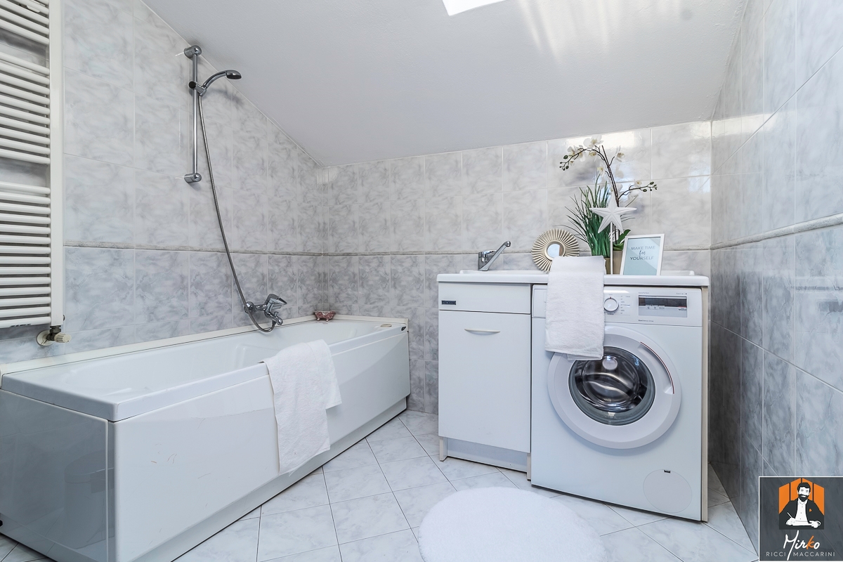 imm_192_20210916192223-1200-_Watermark2_copia_png_br APPARTAMENTO, 2/4 CAMERE, 2 BAGNI E GARAGE