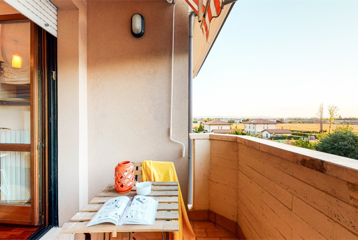 APPARTAMENTO, 2/4 CAMERE, 2 BAGNI E GARAGE