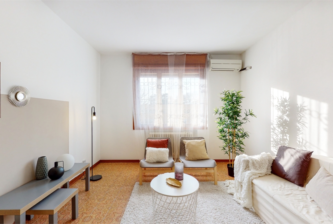 APPARTAMENTO CON TERRAZZO DI 90MQ E GARAGE
