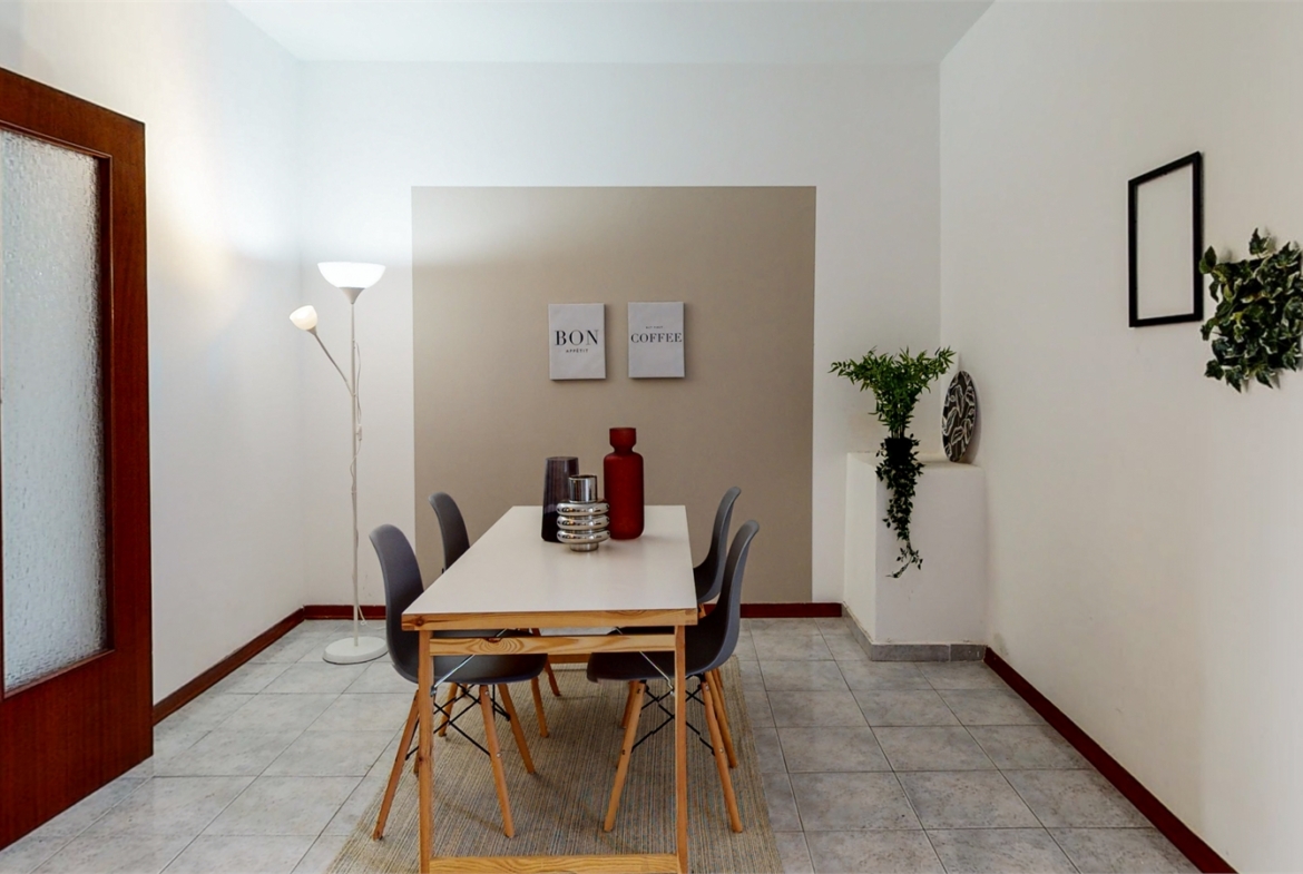 APPARTAMENTO CON TERRAZZO DI 90MQ E GARAGE