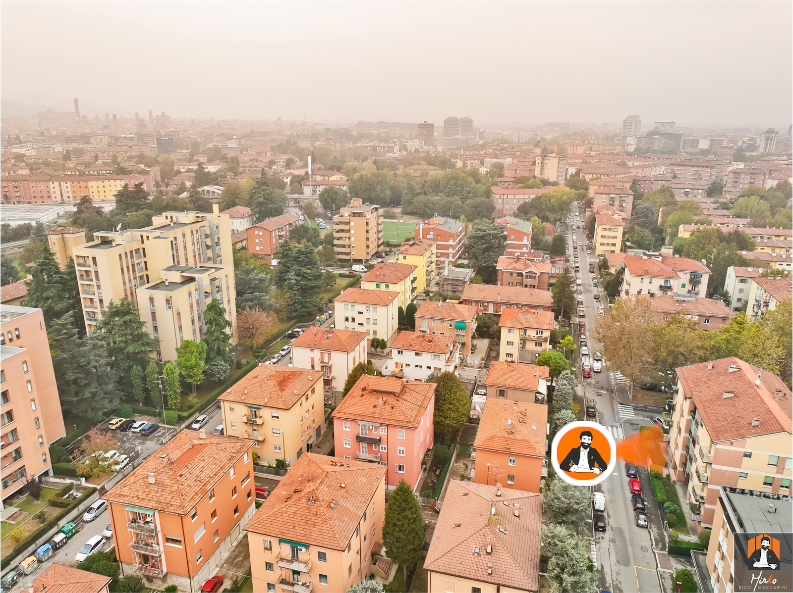 imm_989_20221119100053-1600-_Watermark2_copia_png_br UN APPARTAMENTO COMODO AL CENTRO DI BOLOGNA