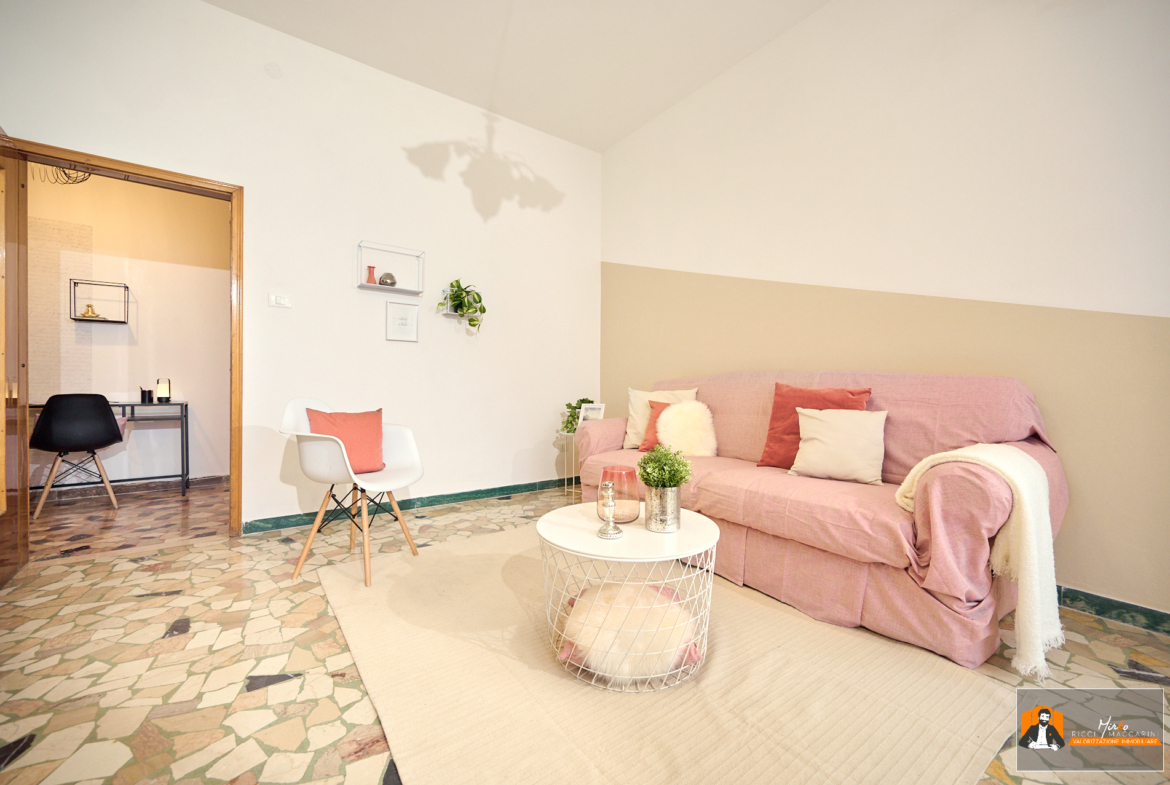UNA CASA DA SOGNO: UN’ESPLOSIONE DI GIOIA AL SOLE