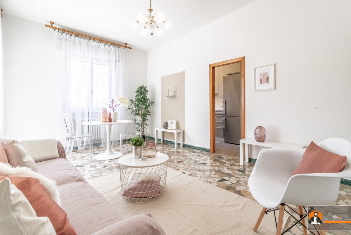 UNA CASA DA SOGNO: UN’ESPLOSIONE DI GIOIA AL SOLE