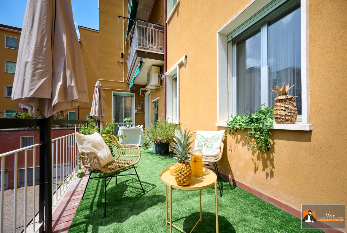 UNA CASA DA SOGNO: UN’ESPLOSIONE DI GIOIA AL SOLE