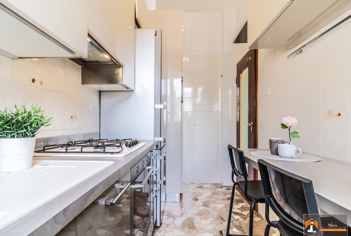 UNA CASA DA SOGNO: UN’ESPLOSIONE DI GIOIA AL SOLE