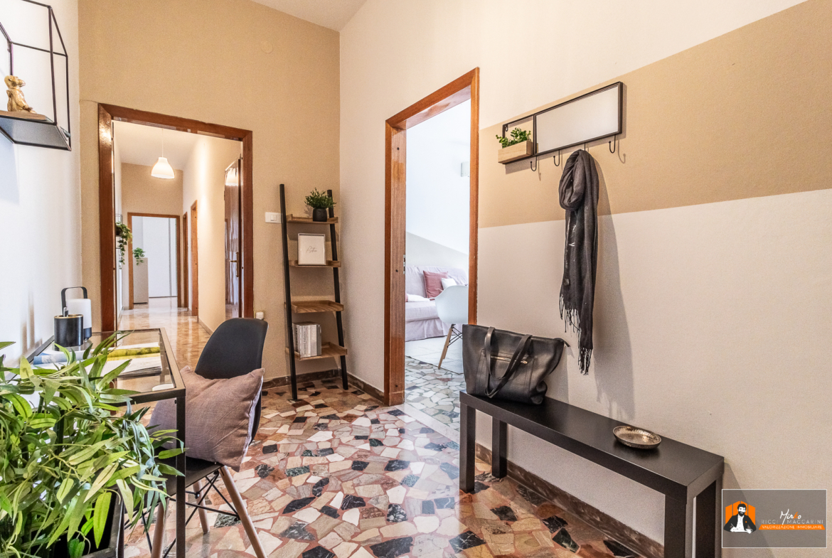 UNA CASA DA SOGNO: UN’ESPLOSIONE DI GIOIA AL SOLE