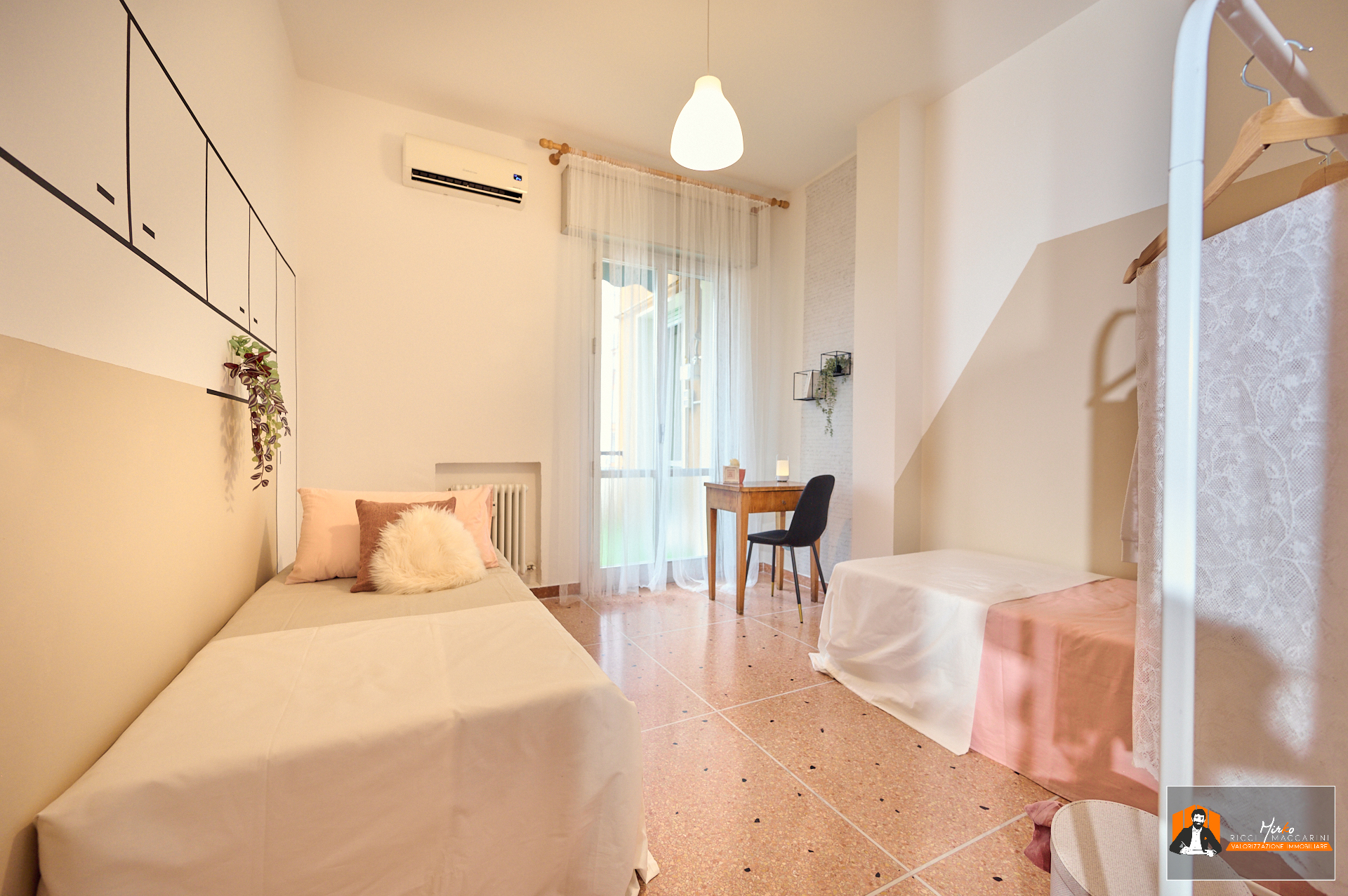 27 – Camera Doppia – Appartamento Via Giovanni XXIII Ozzano dell_Emilia – Bologna UNA CASA DA SOGNO: UN’ESPLOSIONE DI GIOIA AL SOLE