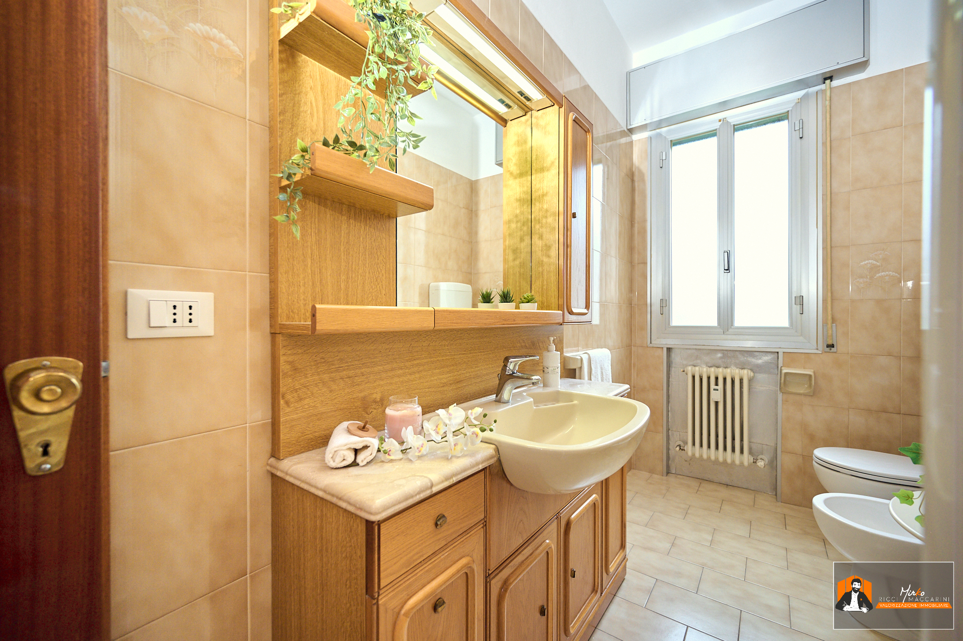 34 – Bagno – Appartamento Via Giovanni XXIII Ozzano dell_Emilia – Bologna UNA CASA DA SOGNO: UN’ESPLOSIONE DI GIOIA AL SOLE