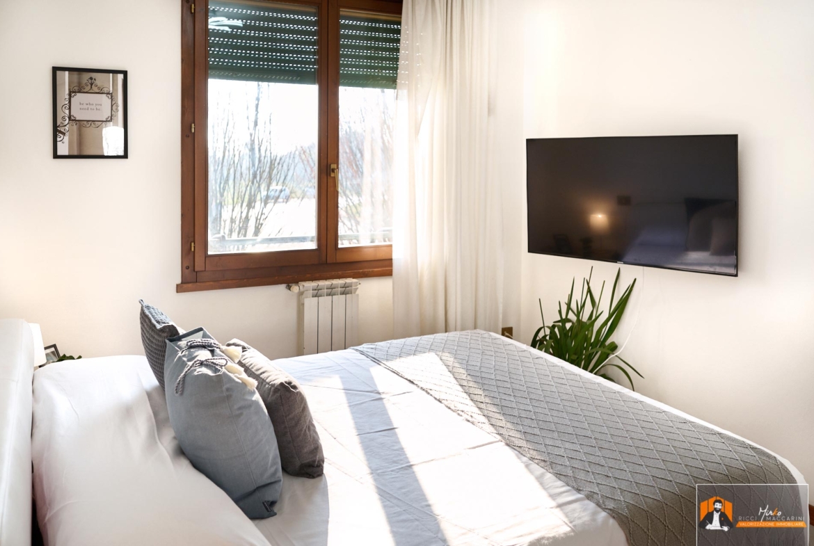 UN FIORE DI CASA