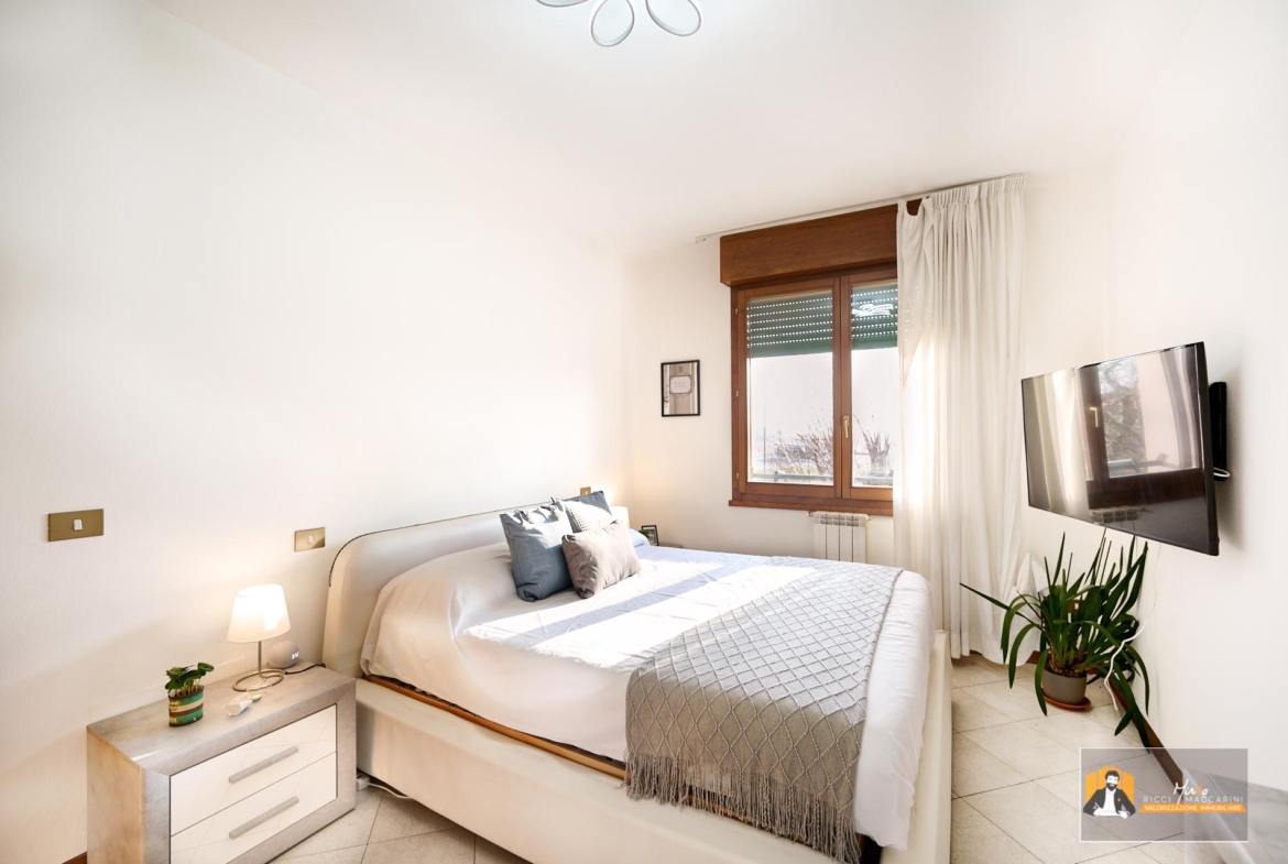 UN FIORE DI CASA