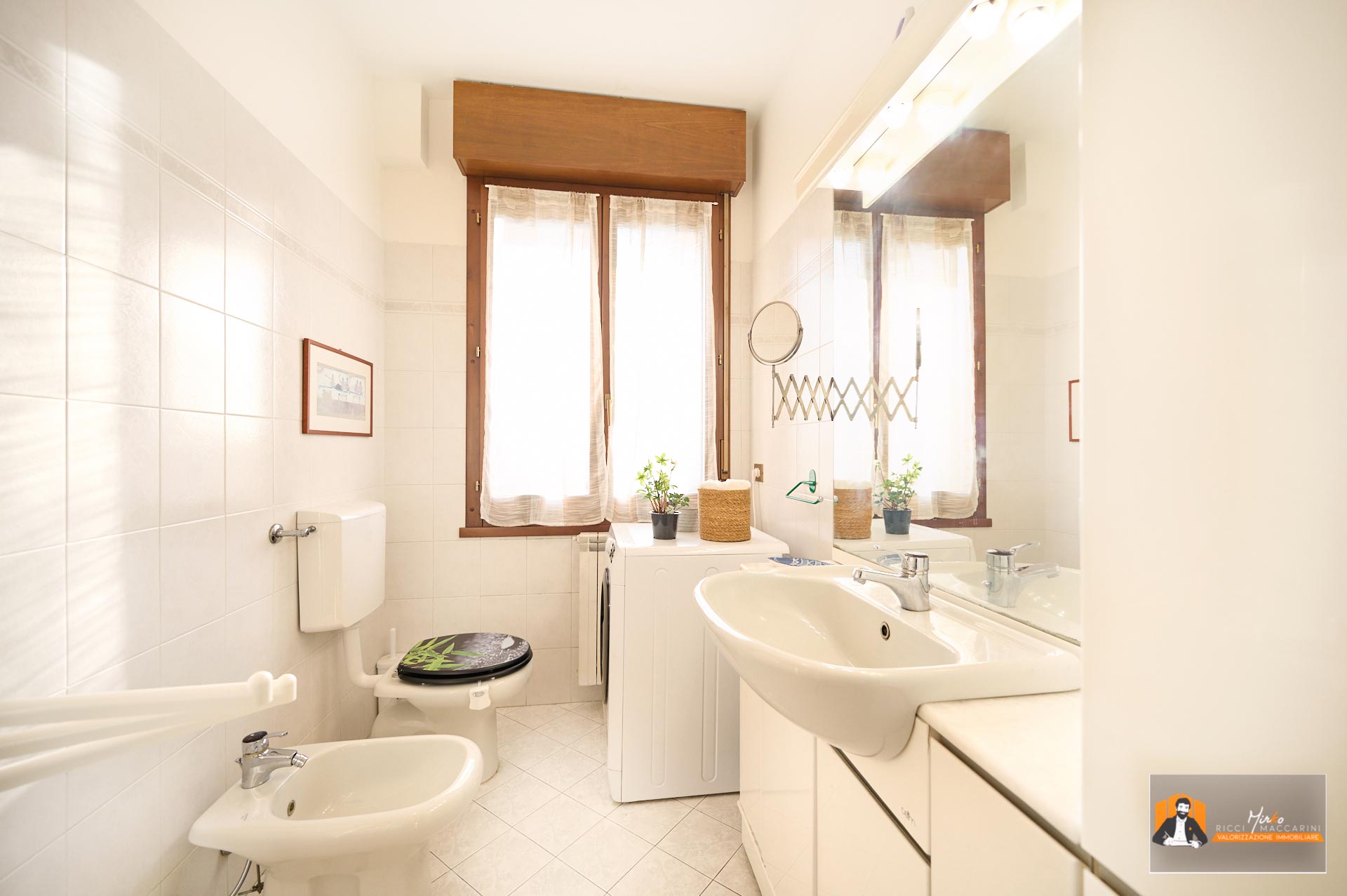 UN FIORE DI CASA