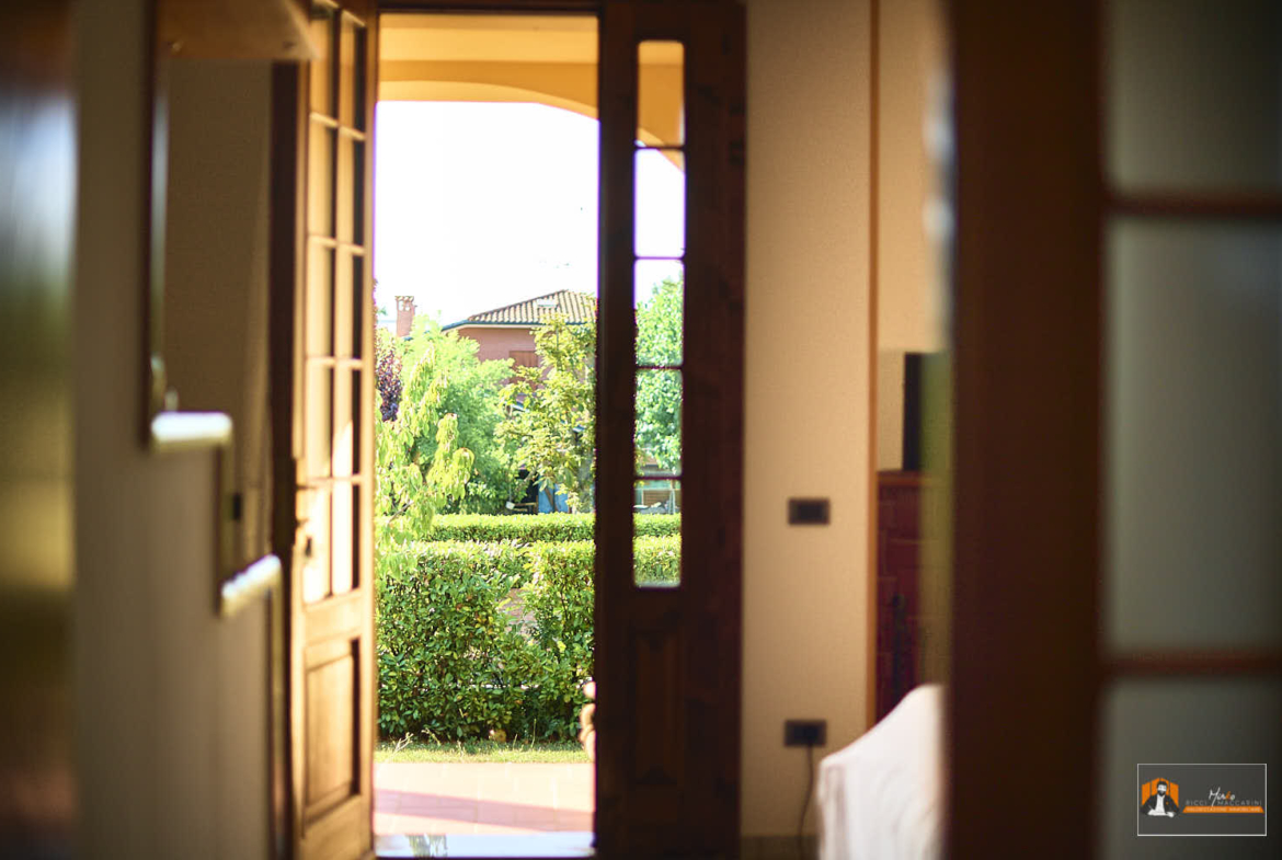 FUNZIONALE, SPAZIOSA ED ELEGANTE CASA A BARICELLA, BOLOGNA