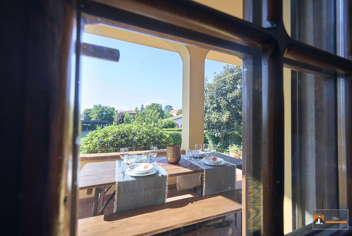 FUNZIONALE, SPAZIOSA ED ELEGANTE CASA A BARICELLA, BOLOGNA