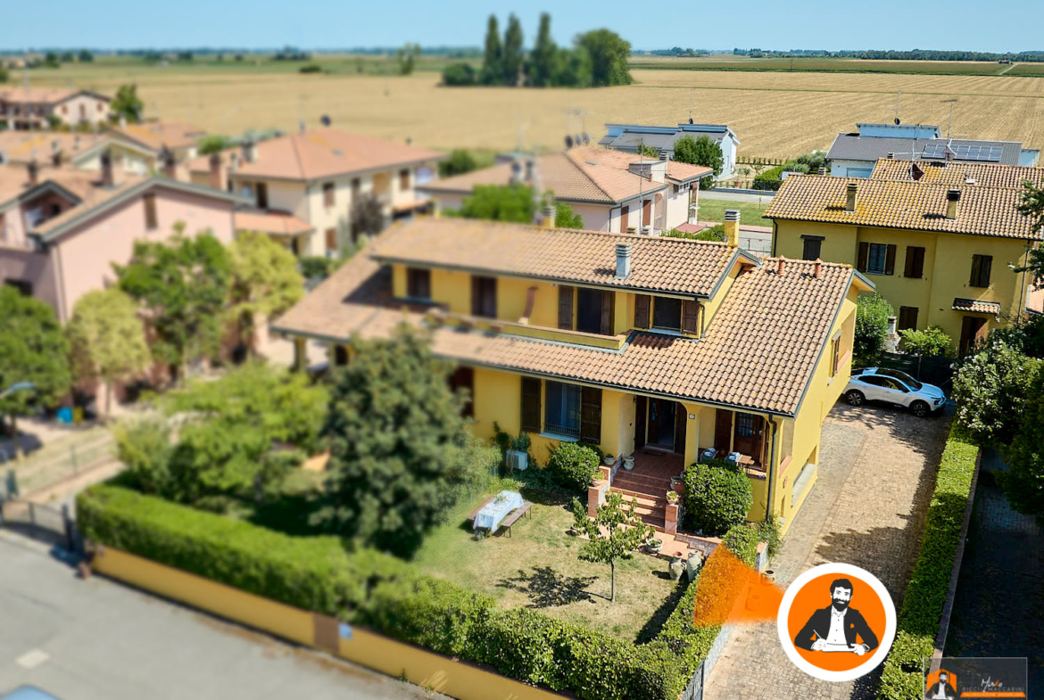 FUNZIONALE, SPAZIOSA ED ELEGANTE CASA A BARICELLA, BOLOGNA
