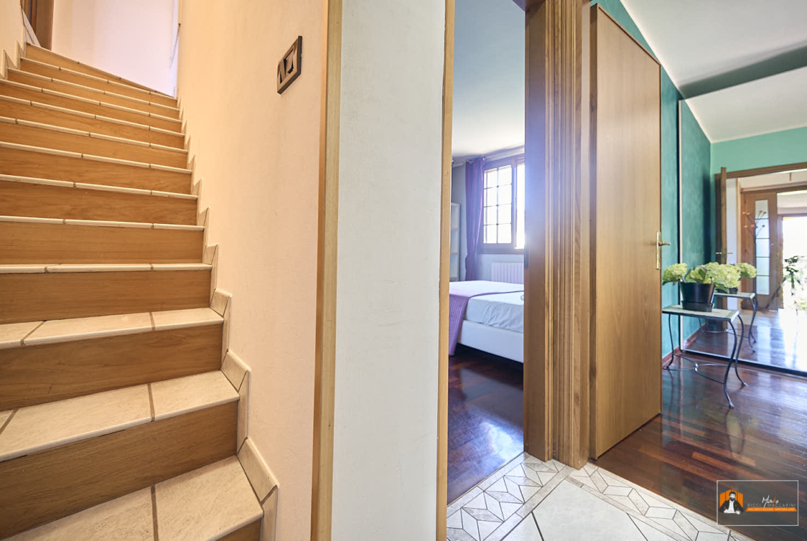 FUNZIONALE, SPAZIOSA ED ELEGANTE CASA A BARICELLA, BOLOGNA