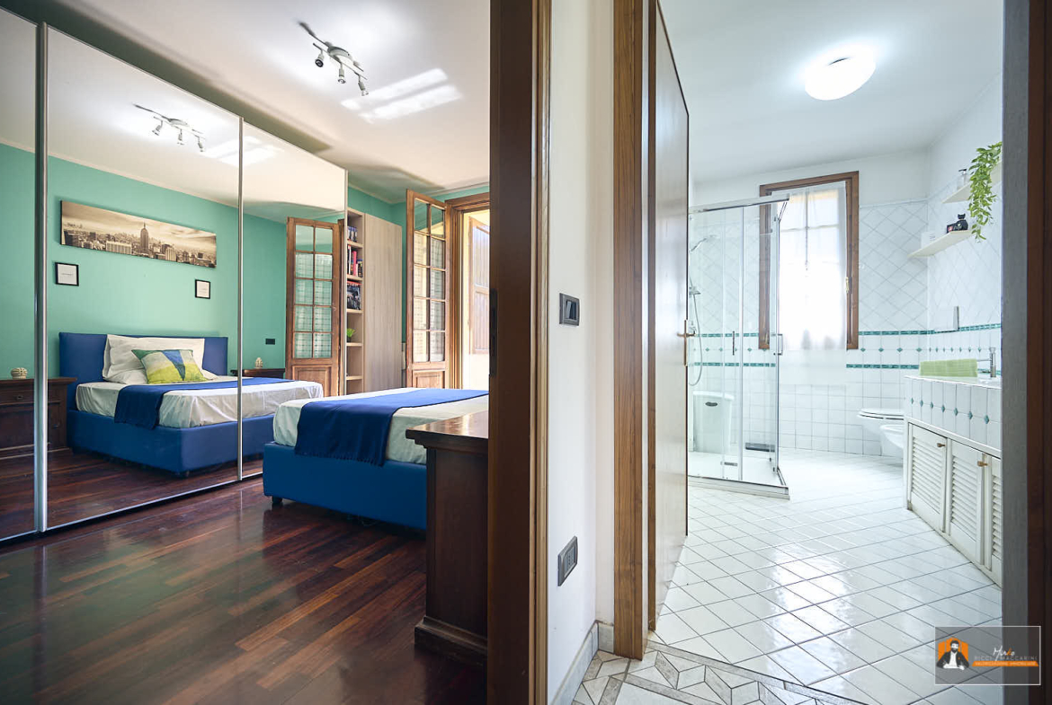 FUNZIONALE, SPAZIOSA ED ELEGANTE CASA A BARICELLA, BOLOGNA