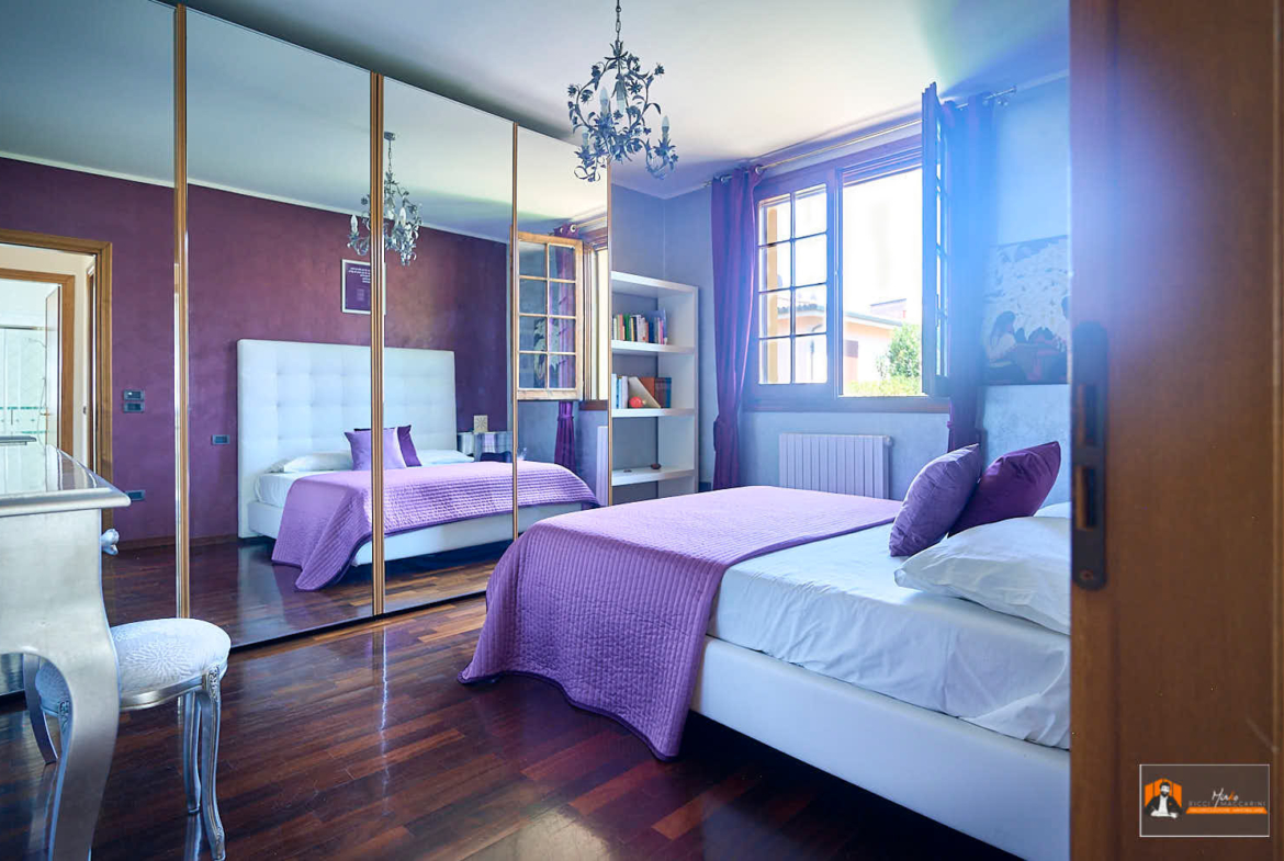 FUNZIONALE, SPAZIOSA ED ELEGANTE CASA A BARICELLA, BOLOGNA
