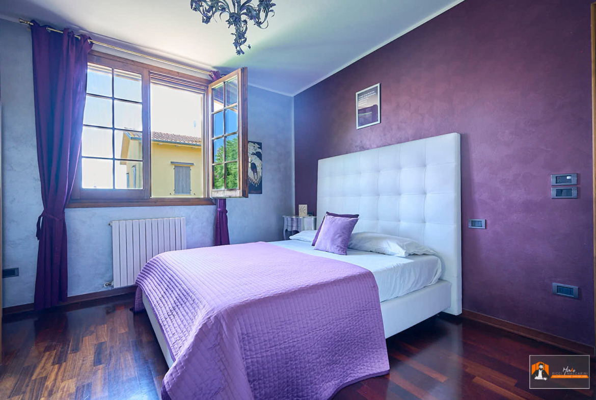 FUNZIONALE, SPAZIOSA ED ELEGANTE CASA A BARICELLA, BOLOGNA