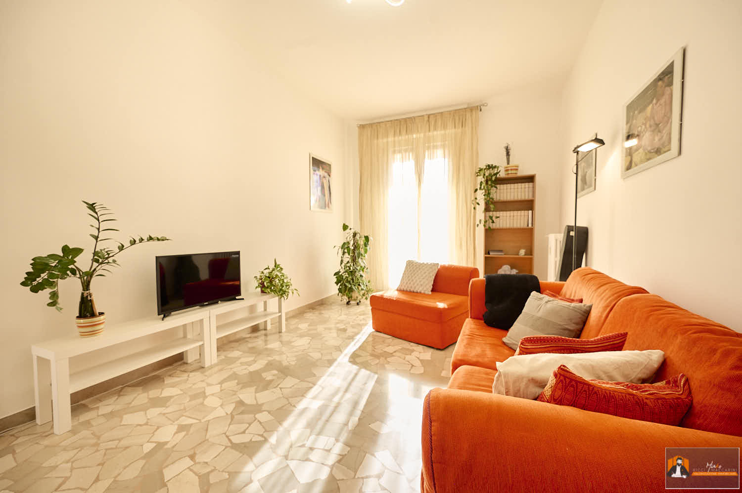 LUMINOSO QUADRILOCALE con TERRAZZO e ASCENSORE | In ZONA STRATEGICA e SERVITA a BOLOGNA