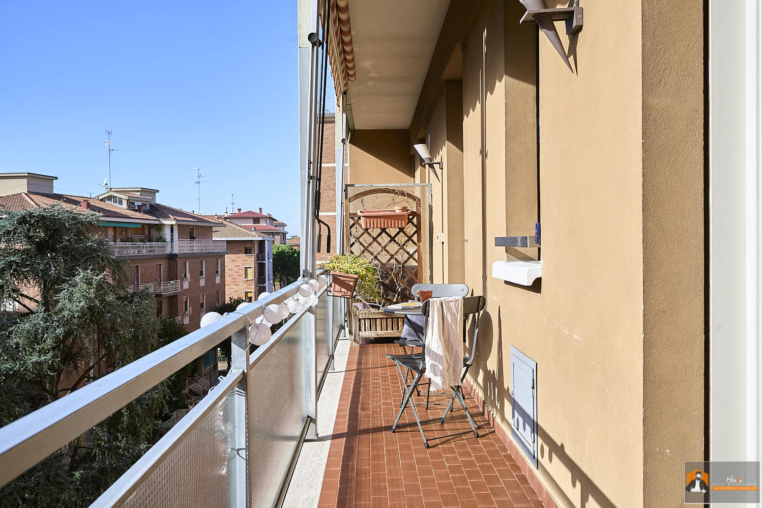 LUMINOSO QUADRILOCALE con TERRAZZO e ASCENSORE | In ZONA STRATEGICA e SERVITA a BOLOGNA