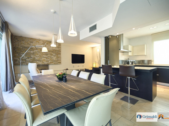 VILLA di DESIGN con PISCINA PANORAMICA e ASCENSORE PRIVATO | LUSSO e PRIVACY a CASALECCHIO di RENO