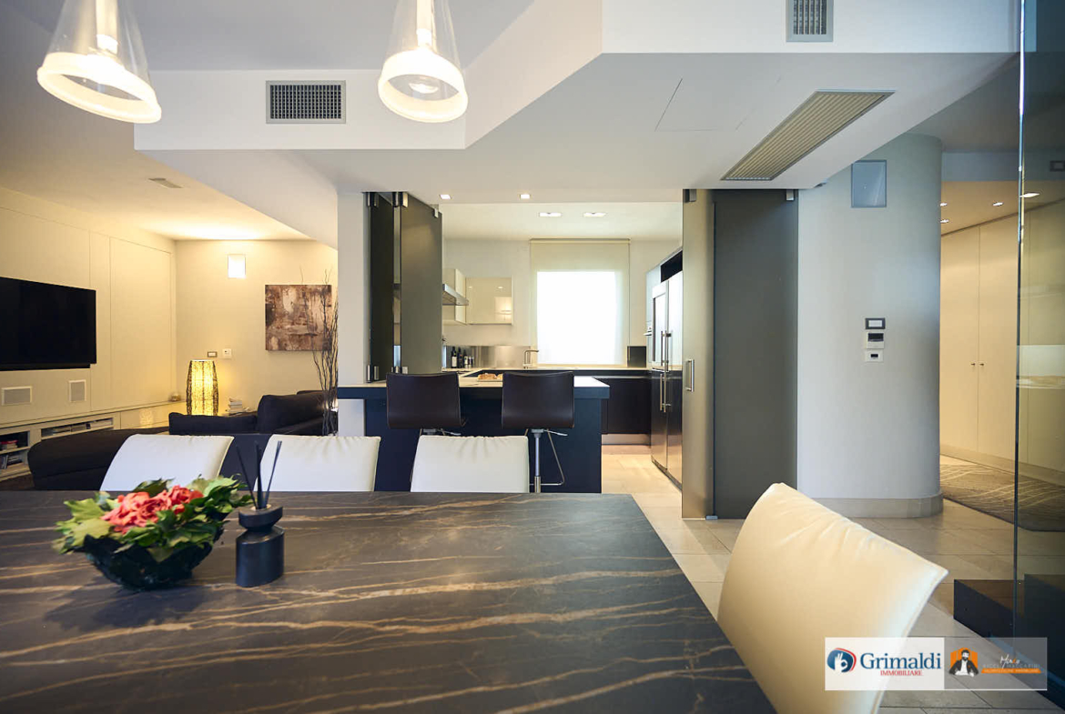 VILLA di DESIGN con PISCINA PANORAMICA e ASCENSORE PRIVATO | LUSSO e PRIVACY a CASALECCHIO di RENO