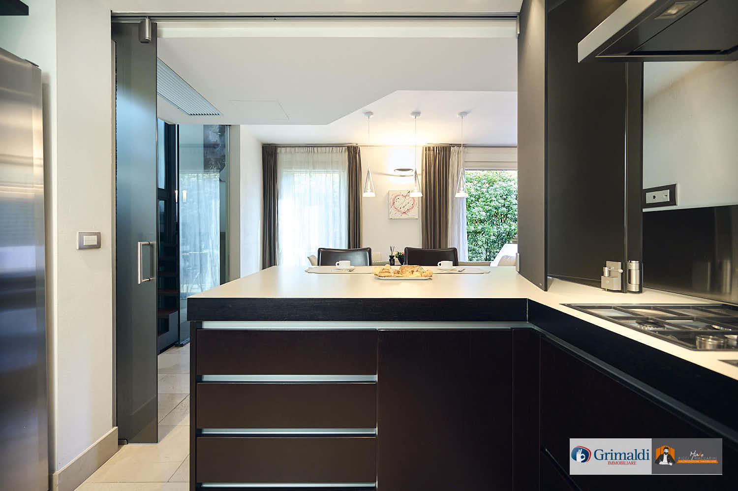 VILLA di DESIGN con PISCINA PANORAMICA e ASCENSORE PRIVATO | LUSSO e PRIVACY a CASALECCHIO di RENO