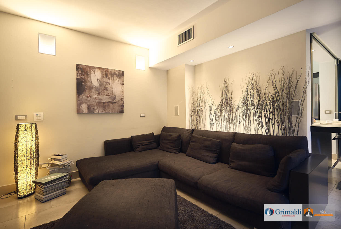 VILLA di DESIGN con PISCINA PANORAMICA e ASCENSORE PRIVATO | LUSSO e PRIVACY a CASALECCHIO di RENO