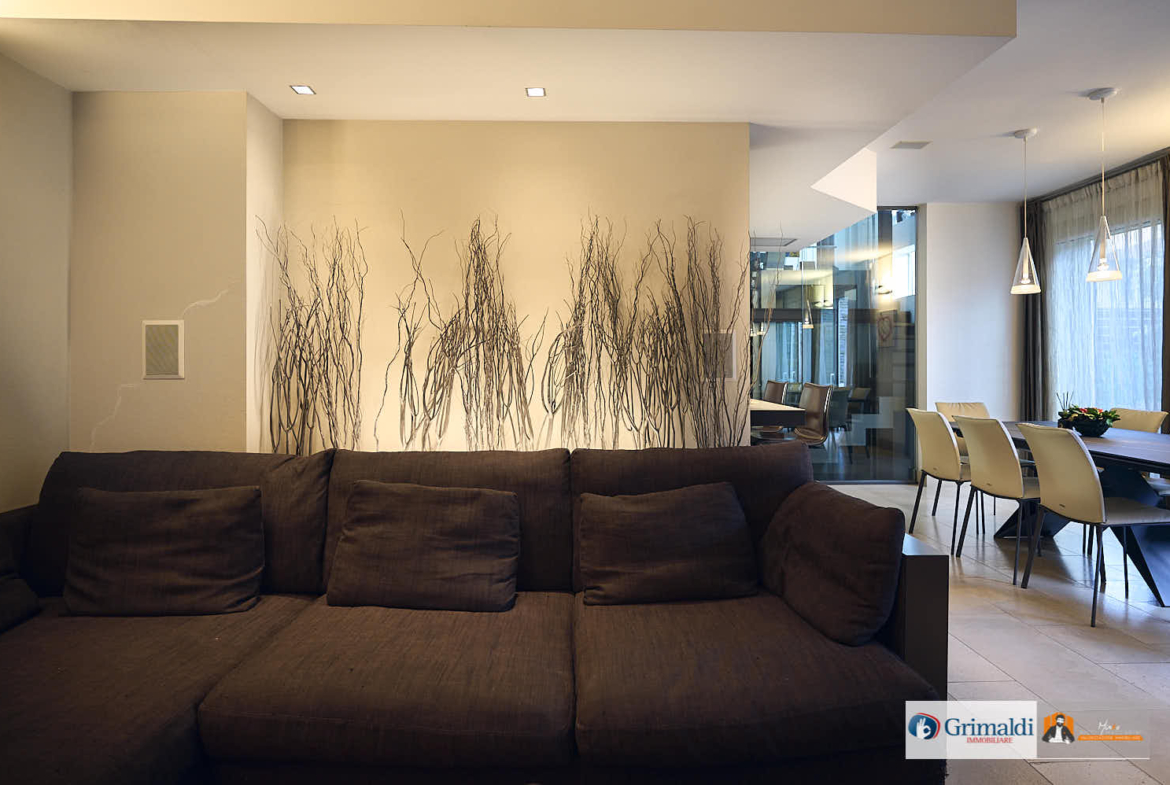 VILLA di DESIGN con PISCINA PANORAMICA e ASCENSORE PRIVATO | LUSSO e PRIVACY a CASALECCHIO di RENO