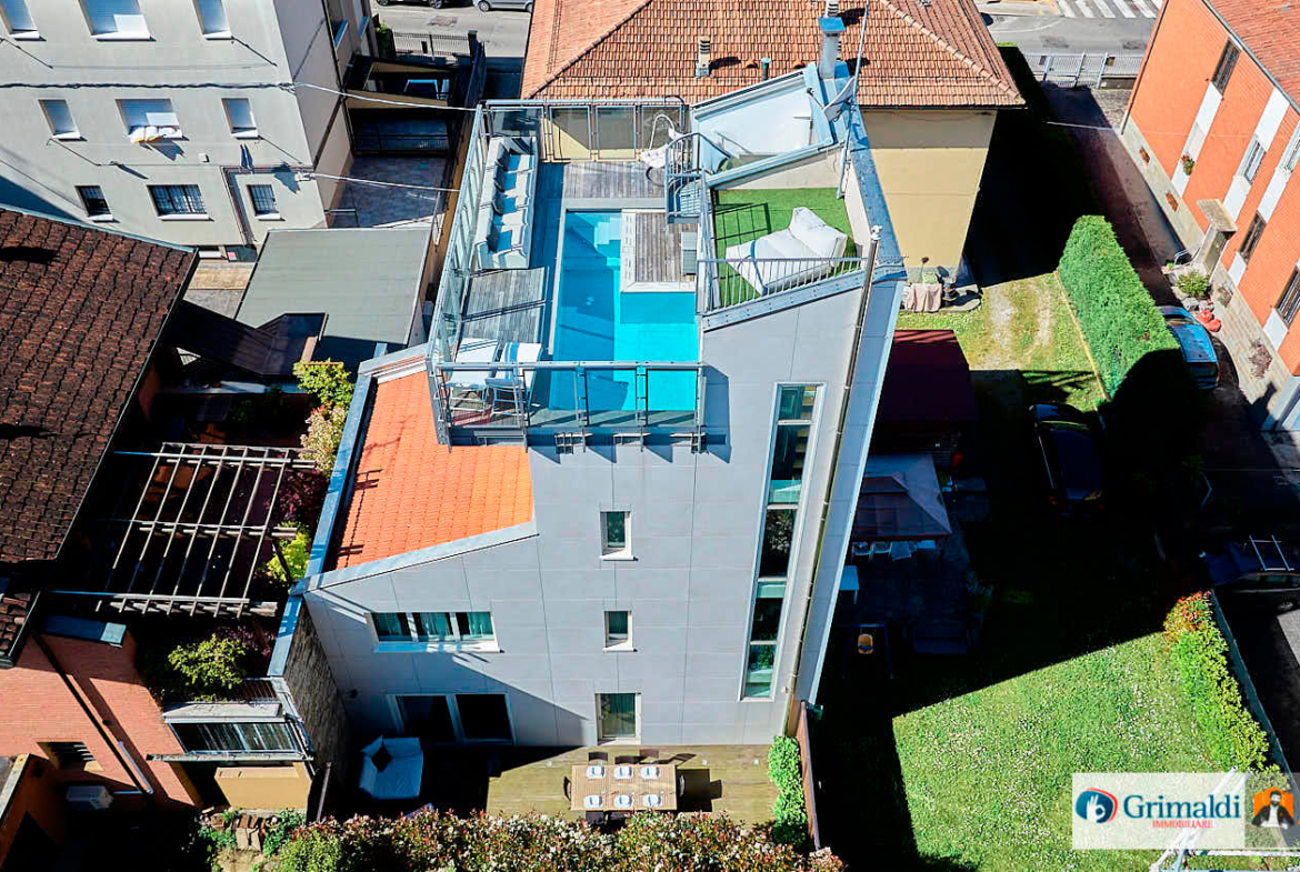 VILLA di DESIGN con PISCINA PANORAMICA e ASCENSORE PRIVATO | LUSSO e PRIVACY a CASALECCHIO di RENO