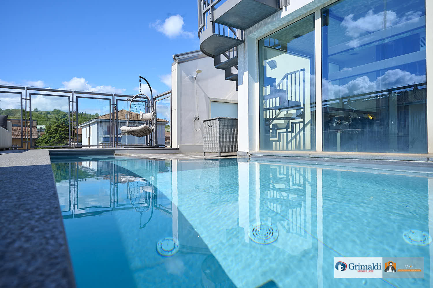 VILLA di DESIGN con PISCINA PANORAMICA e ASCENSORE PRIVATO | LUSSO e PRIVACY a CASALECCHIO di RENO