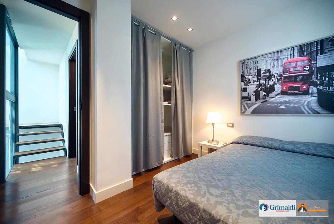 VILLA di DESIGN con PISCINA PANORAMICA e ASCENSORE PRIVATO | LUSSO e PRIVACY a CASALECCHIO di RENO