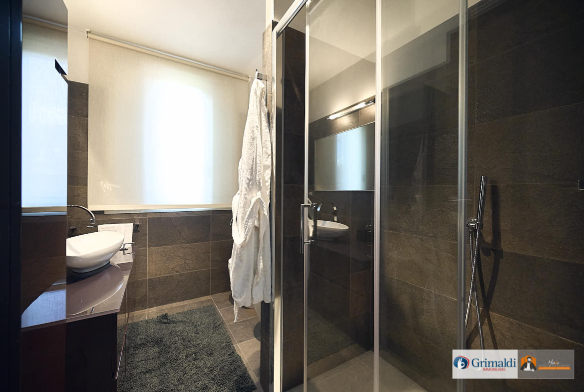 VILLA di DESIGN con PISCINA PANORAMICA e ASCENSORE PRIVATO | LUSSO e PRIVACY a CASALECCHIO di RENO