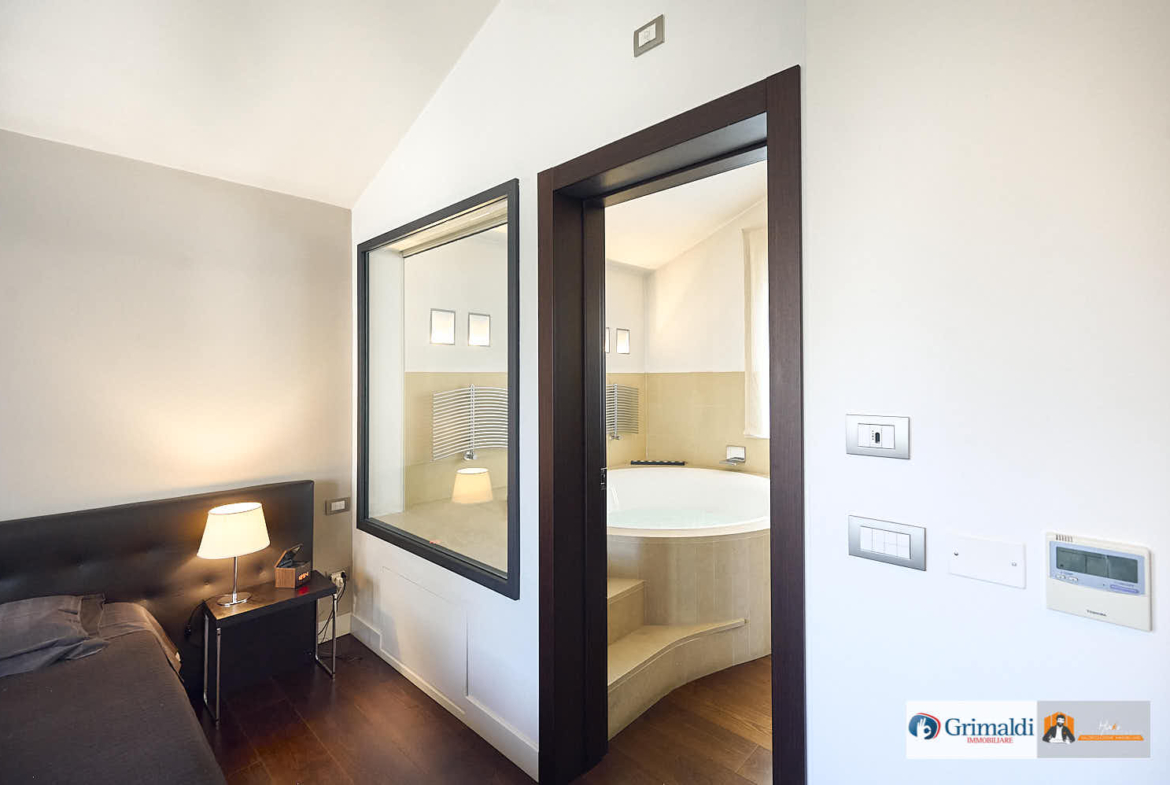 VILLA di DESIGN con PISCINA PANORAMICA e ASCENSORE PRIVATO | LUSSO e PRIVACY a CASALECCHIO di RENO