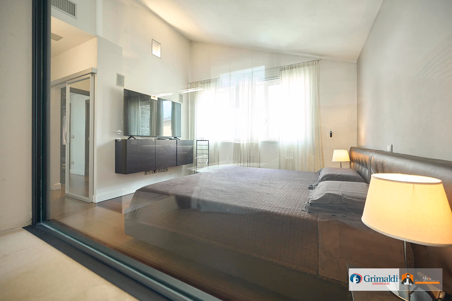 VILLA di DESIGN con PISCINA PANORAMICA e ASCENSORE PRIVATO | LUSSO e PRIVACY a CASALECCHIO di RENO