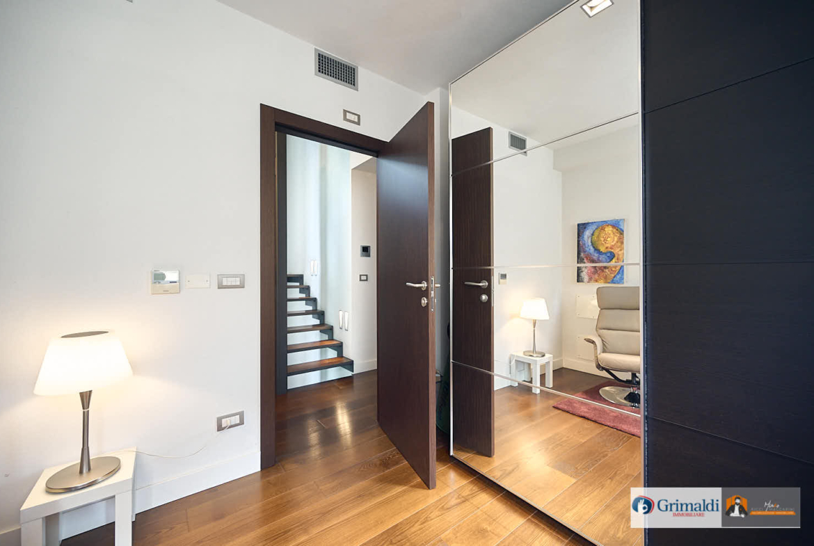 VILLA di DESIGN con PISCINA PANORAMICA e ASCENSORE PRIVATO | LUSSO e PRIVACY a CASALECCHIO di RENO