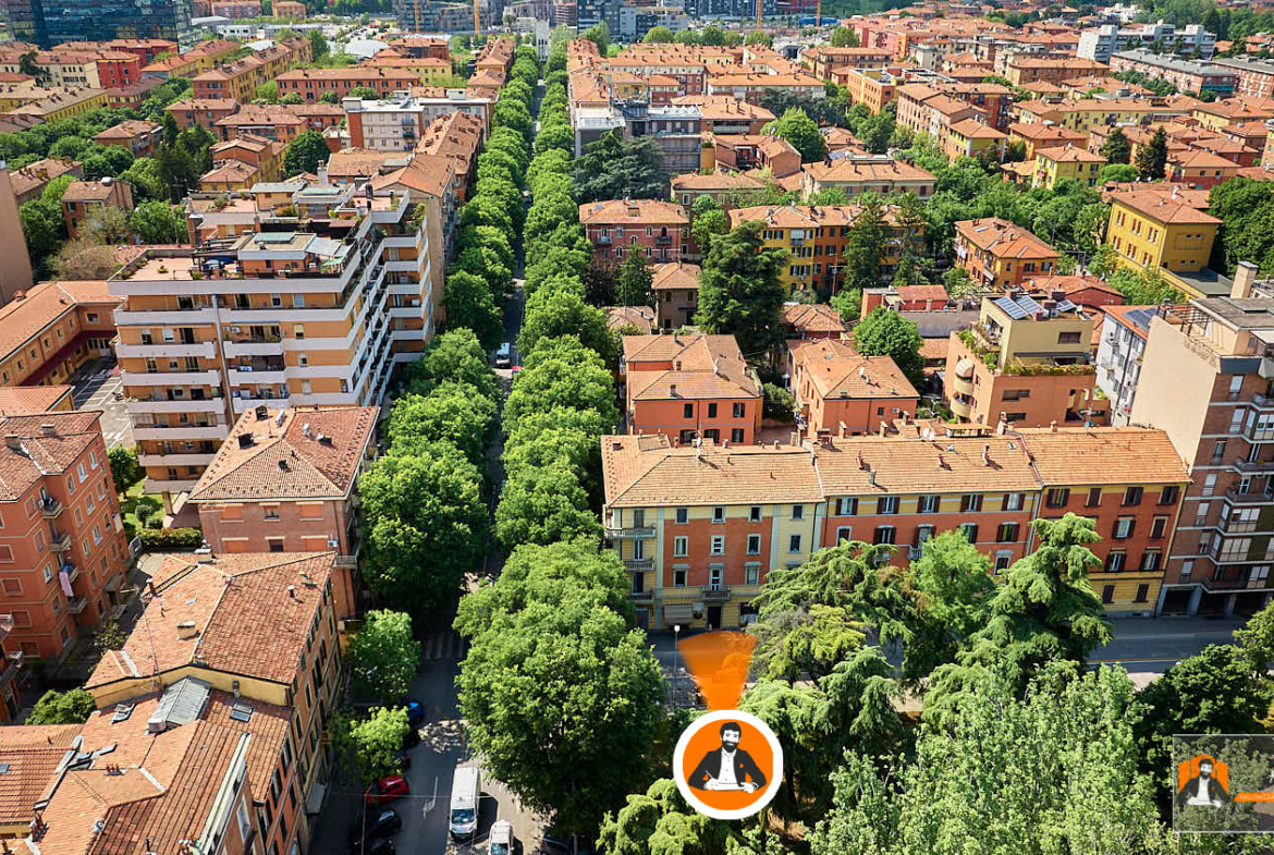 BILOCALE RISTRUTTURATO con DOPPIO INGRESSO | In PIAZZA dell’UNITÀ a BOLOGNA