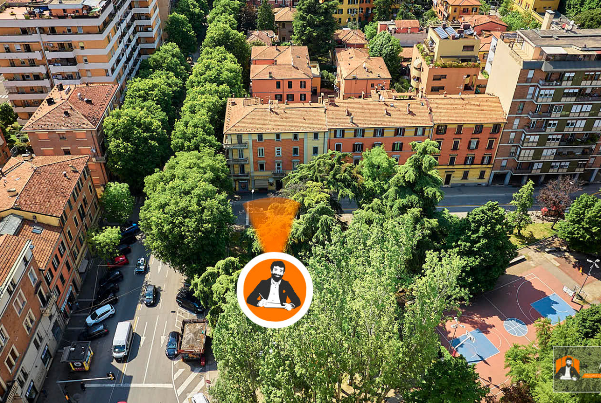 BILOCALE RISTRUTTURATO con DOPPIO INGRESSO | In PIAZZA dell’UNITÀ a BOLOGNA