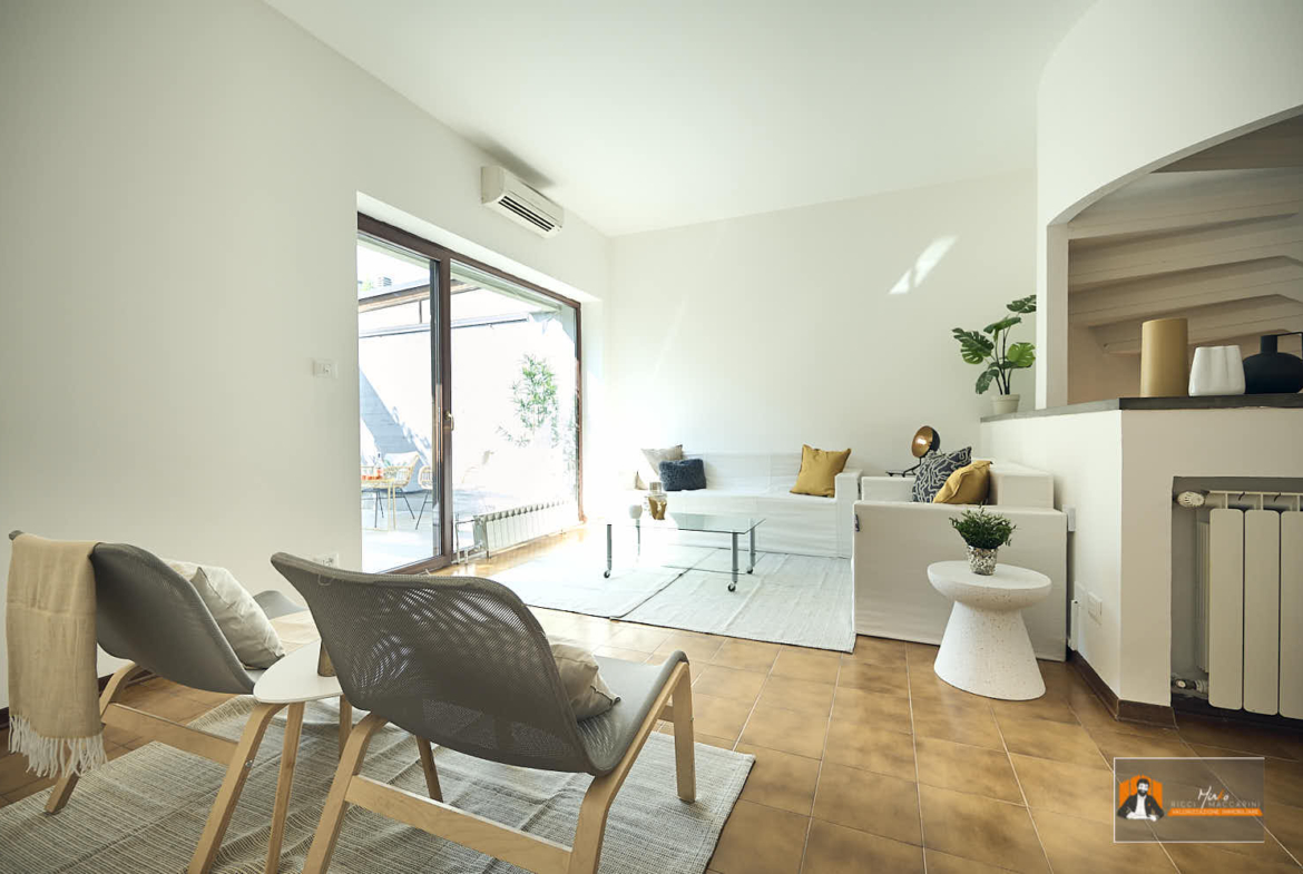 VILLETTA a SCHIERA a RIALE, CASALECCHIO di RENO (BO): 3 CAMERE, 3 BAGNI e GIARDINO ESCLUSIVO