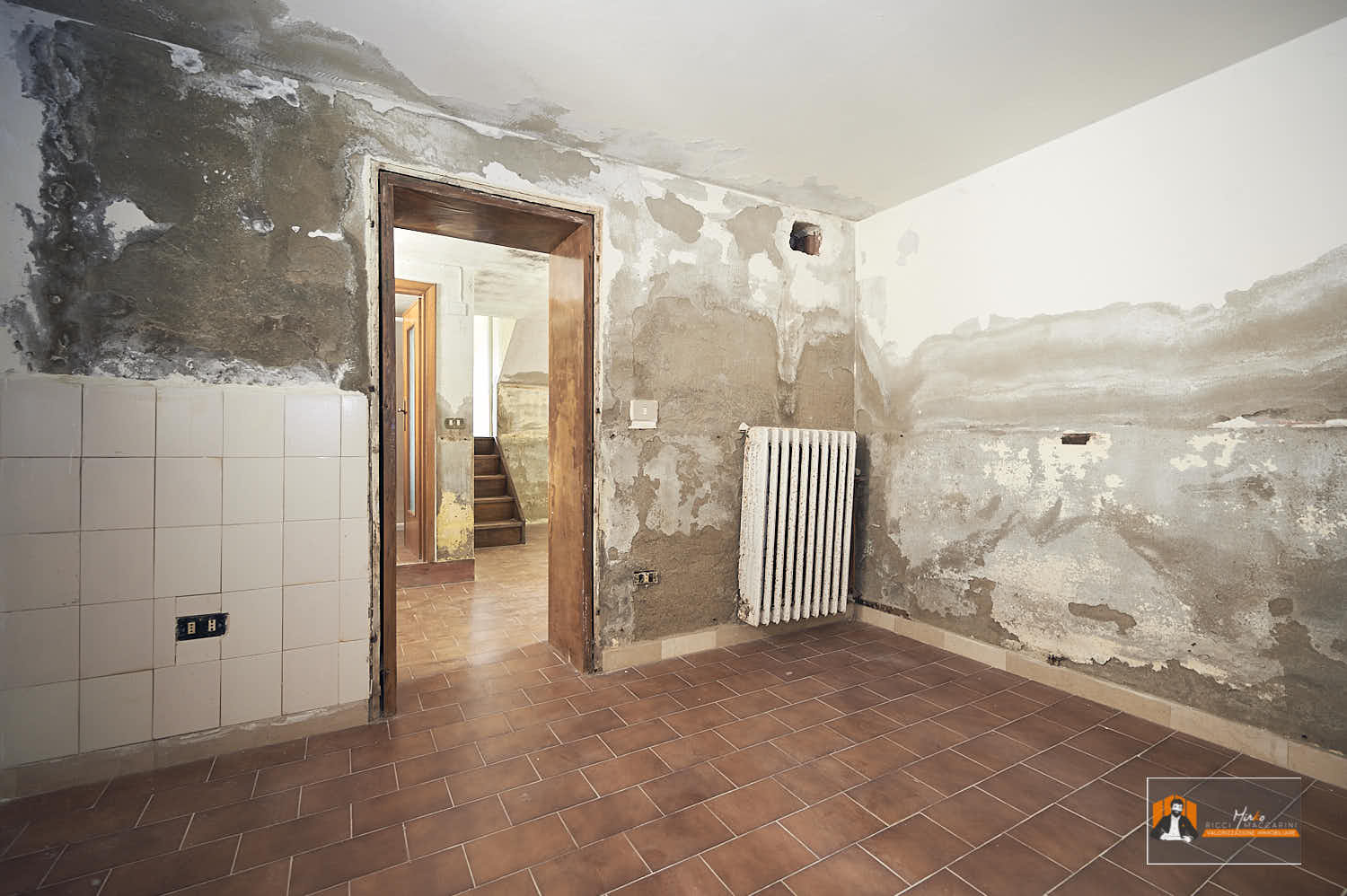 19 – Locale di servizio piano terra – Villa – casa – monofamiliare – vendita – Firenzuola – passo della Raticosa – Bologna – Firenze CASA INDIPENDENTE con TERRENO di 12.500 mq a MONTALBANO CAVRENNO (FI)