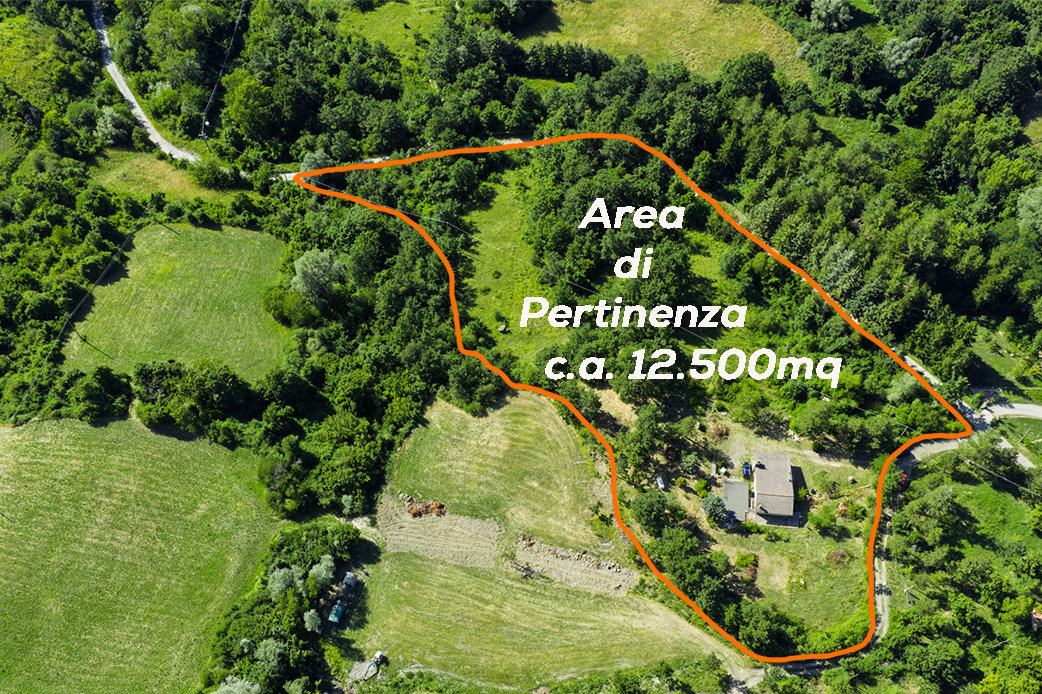 CASA INDIPENDENTE con TERRENO di 12.500 mq a MONTALBANO CAVRENNO (FI)