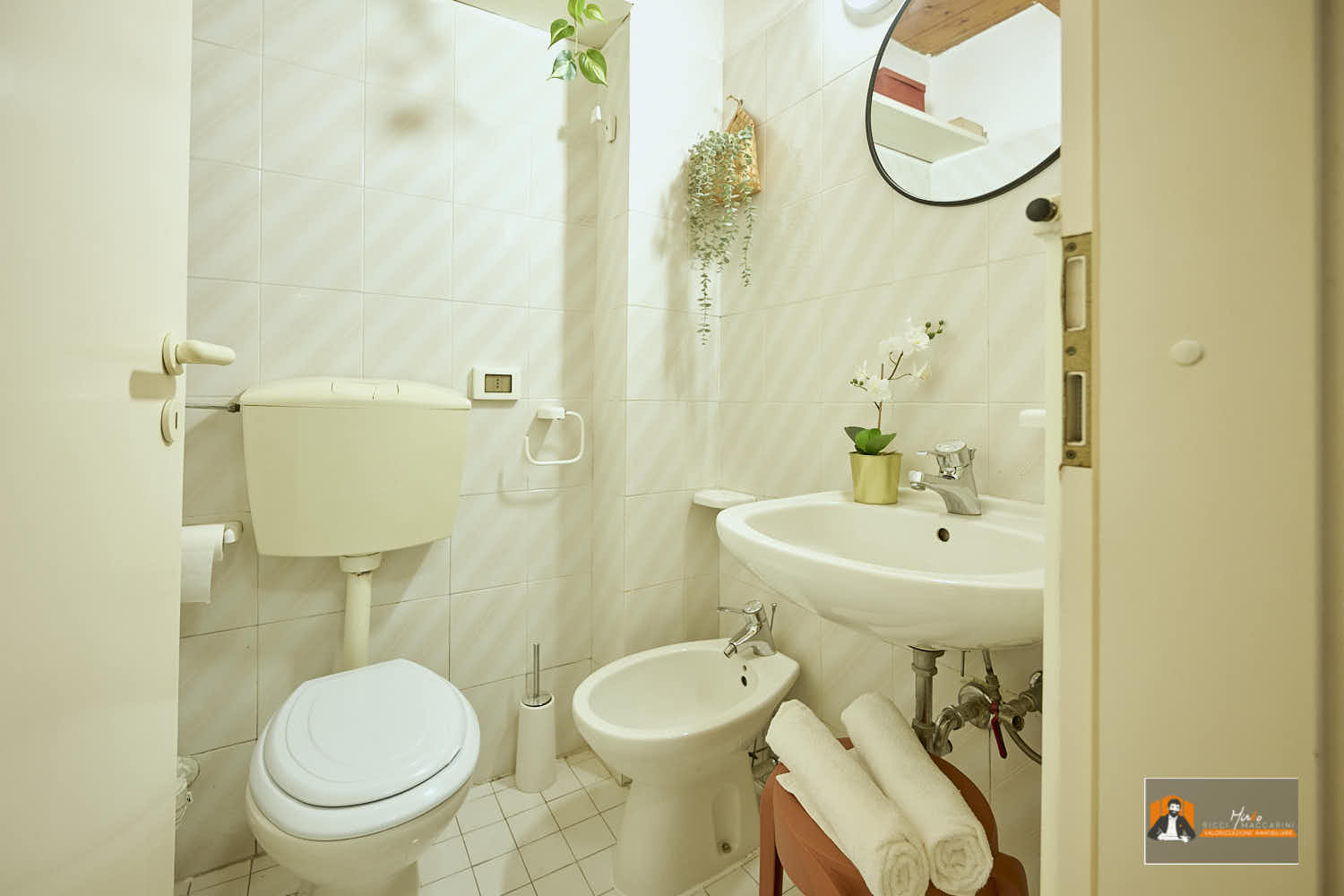 16-Via San Vitale-Bologna-Monolocale-studio apartment-centro storico-centro-vicino ospedale-vicino università-universita’-investimento-studenti-affitto MONOLOCALE in VENDITA nel CUORE del CENTRO STORICO di BOLOGNA | VIA SAN VITALE