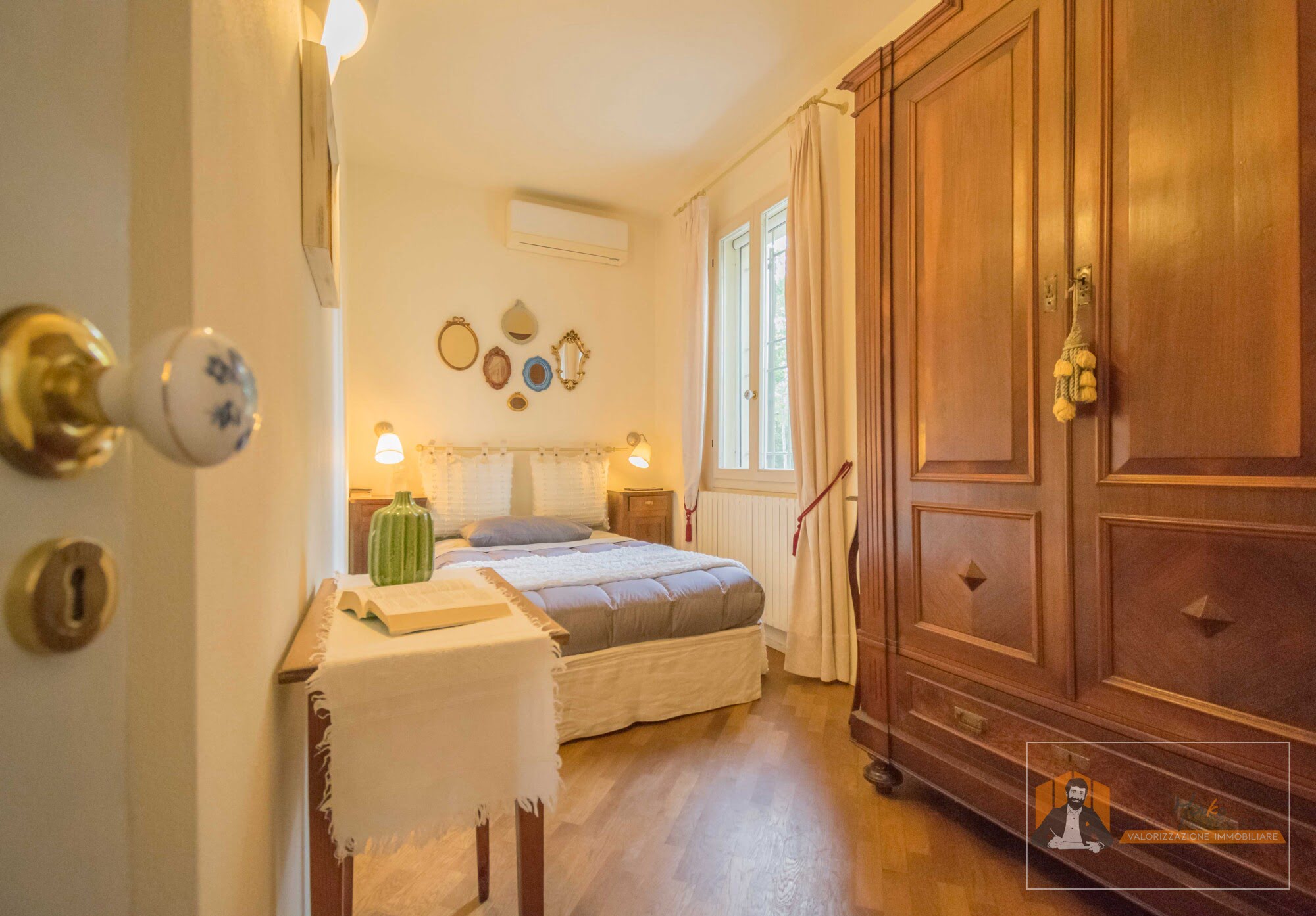VILLA SINGOLA RISTRUTTURATA | 700 mq di GIARDINO, PATIO e CANTINA | FIESSO di CASTENASO