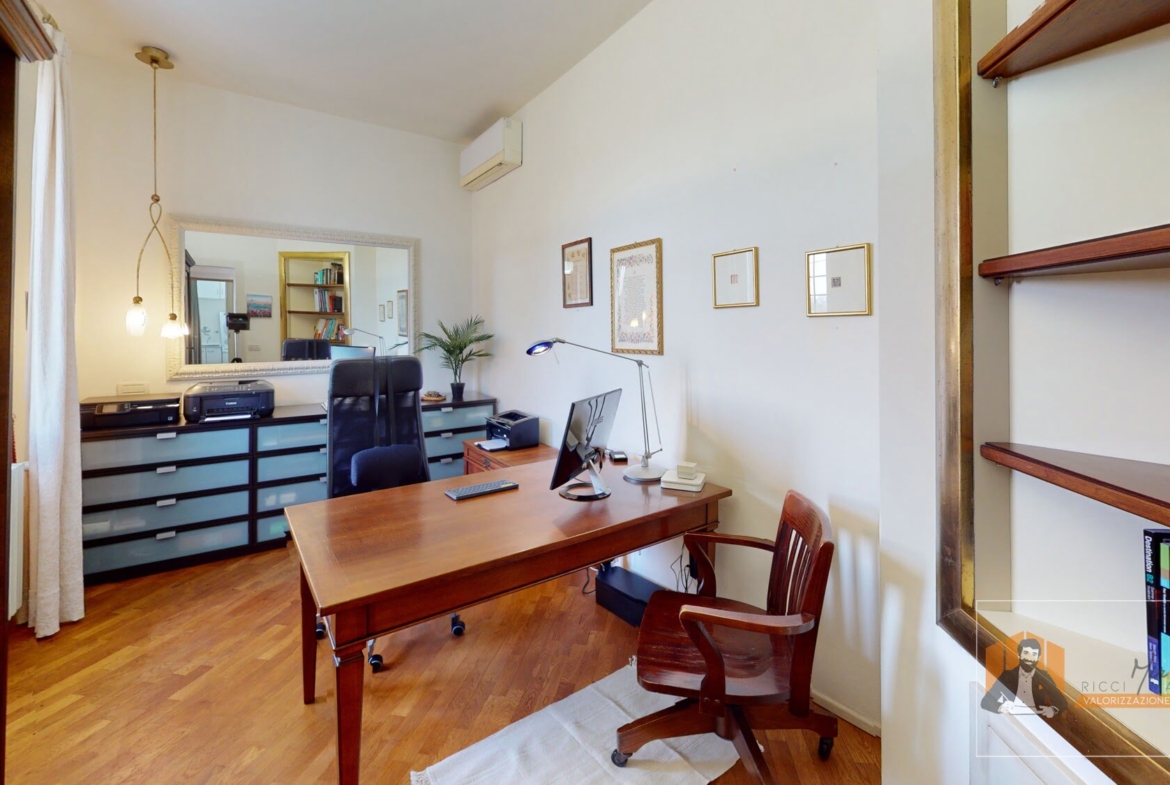 VILLA SINGOLA RISTRUTTURATA | 700 mq di GIARDINO, PATIO e CANTINA | FIESSO di CASTENASO