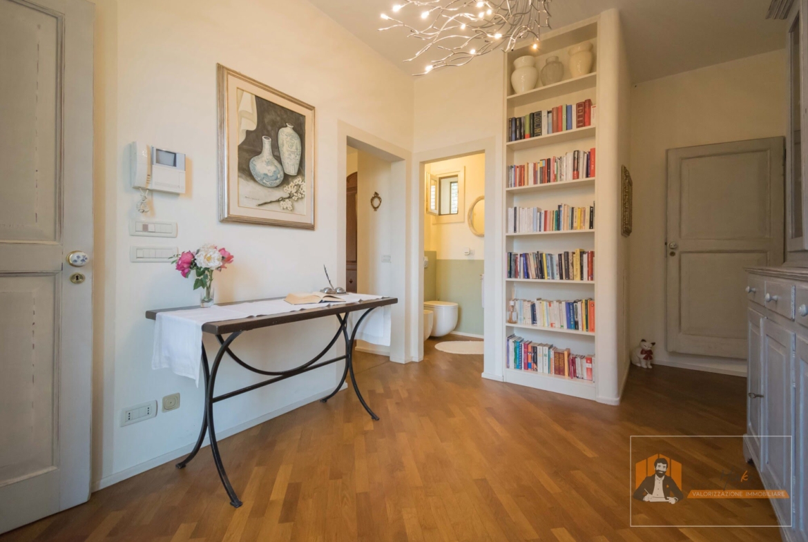 VILLA SINGOLA RISTRUTTURATA | 700 mq di GIARDINO, PATIO e CANTINA | FIESSO di CASTENASO