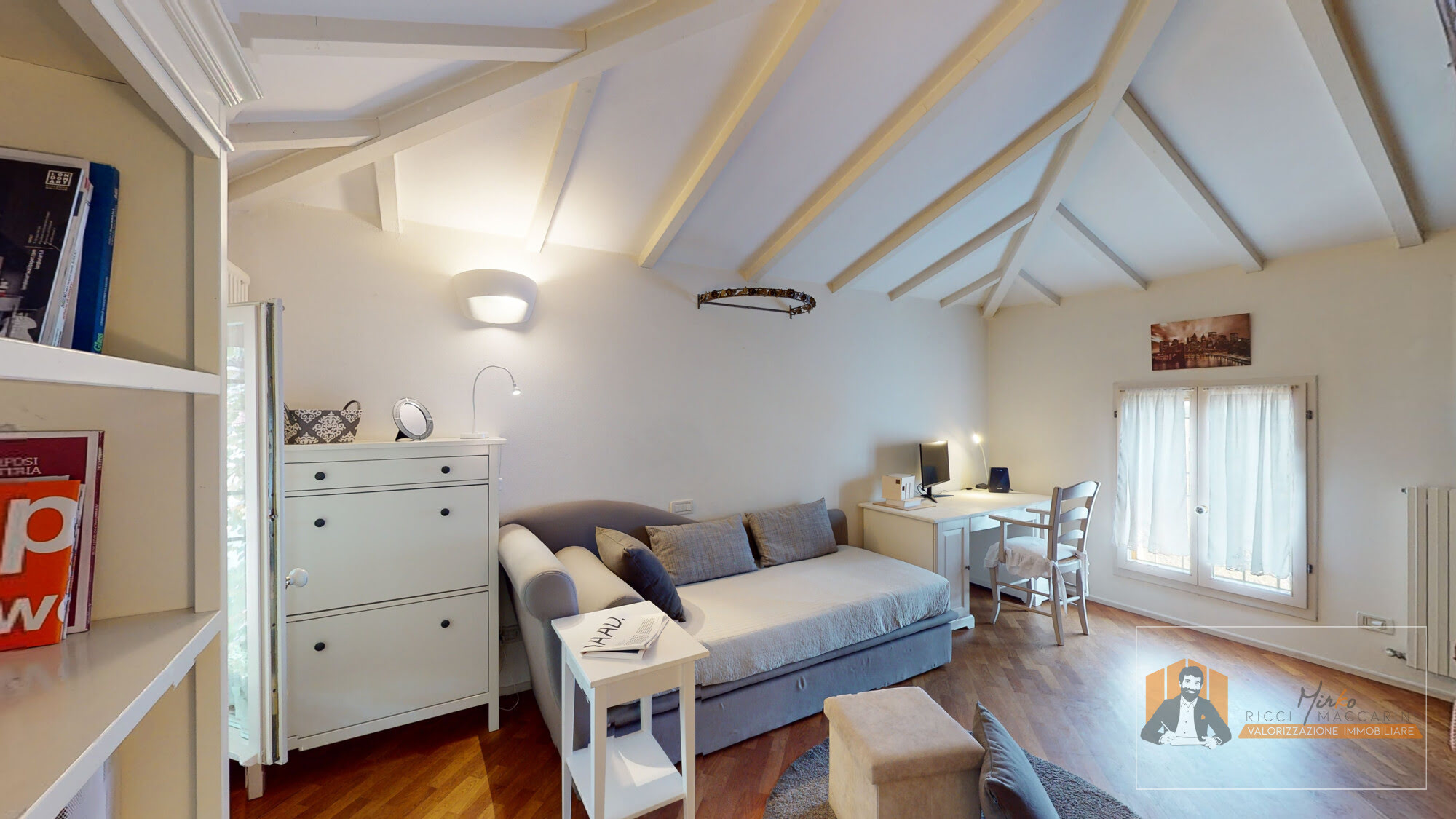 VILLA SINGOLA RISTRUTTURATA | 700 mq di GIARDINO, PATIO e CANTINA | FIESSO di CASTENASO