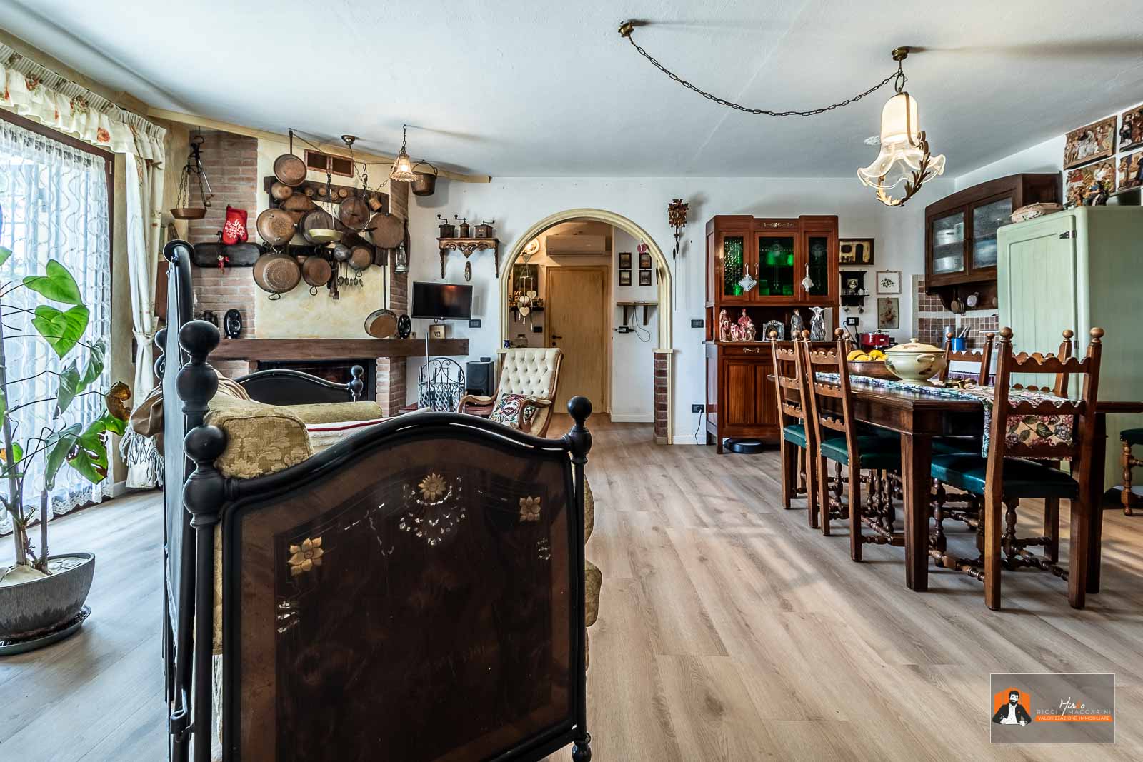 PORZIONE di VILLA in VENDITA con GIARDINO PRIVATO | MAGIONE, CASTEL SAN PIETRO TERME